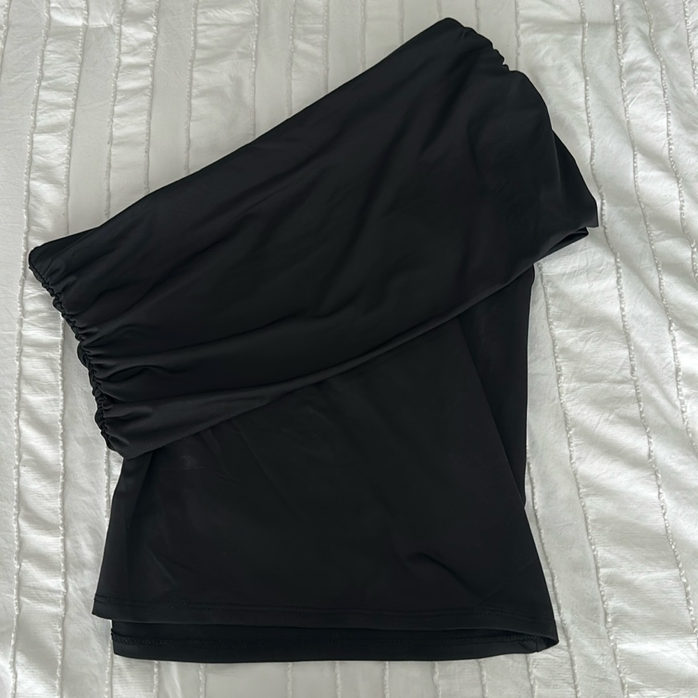 H&M off the shoulder top